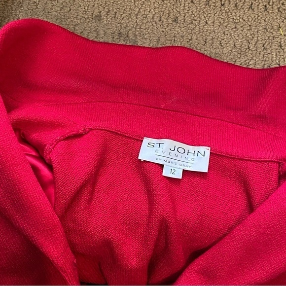 ST. JOHN Women Red 2-Piece Rhinestone Buttons Wool Jacket Pants Size 10/12 - Picture 11 of 12